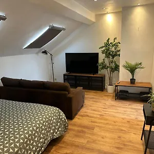  Apartamento Immeuble Au Coeur De : Vivez L'experience Unique De La Rue Verbist Bélgica